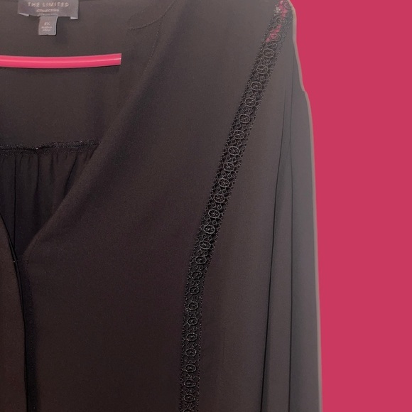 The Limited Black slightly sheer w/ Bell sleeve blouse. Size 1X - Picture 2 of 5